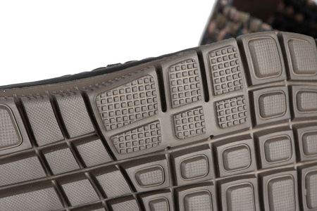 CFW121 FOX BUTY CAMO MESH TRAINERS 42