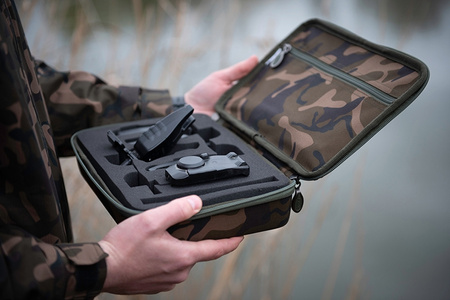 CLU452 FOX POKROWIEC CAMOLITE MINI MICRON CASE