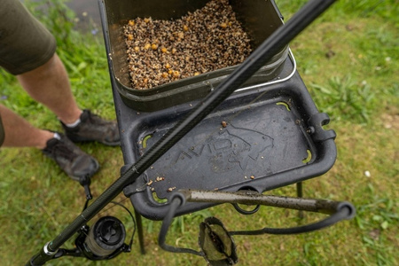 Avid Carp BAIT STATION KIT